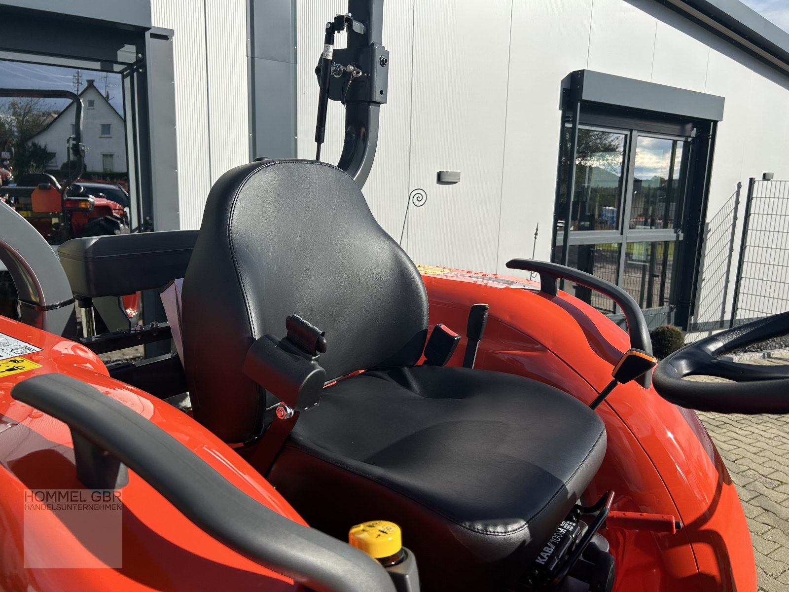 Kommunaltraktor za tip Kubota L1-452 Schaltgetriebe 45PS Reitplatz, Neumaschine u Bopfingen (Slika 6)