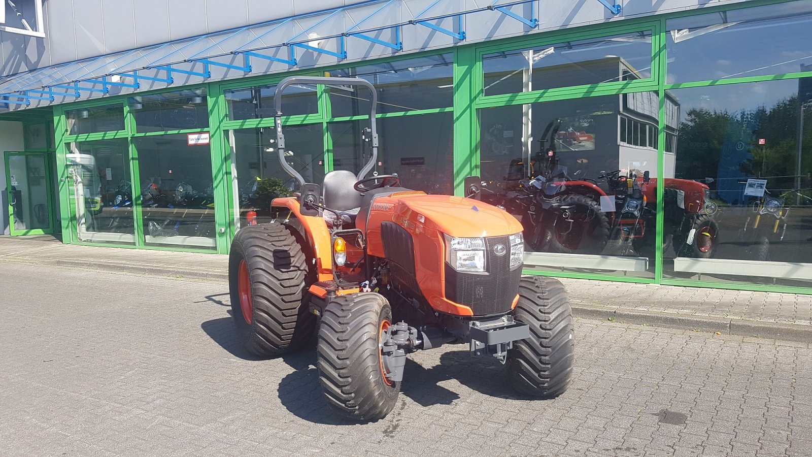 Kommunaltraktor van het type Kubota L1-522 ROPS, Neumaschine in Olpe (Foto 5)