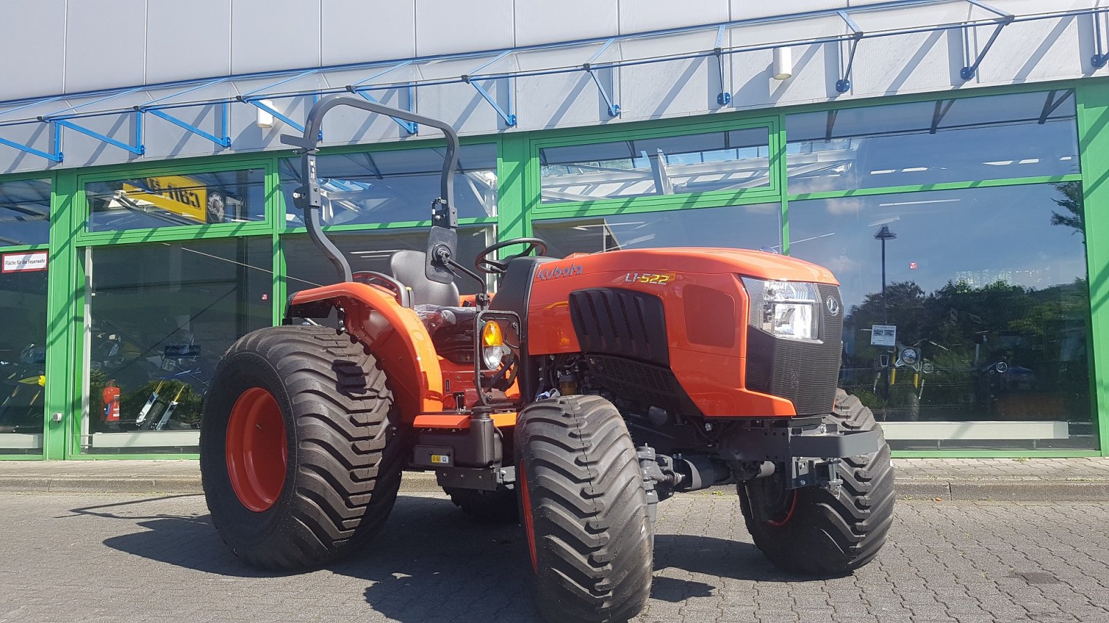 Kommunaltraktor of the type Kubota L1-522 ROPS, Neumaschine in Olpe (Picture 7)