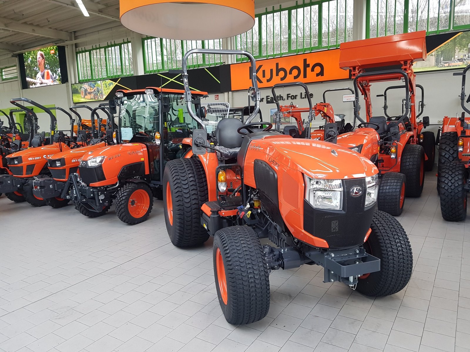 Kommunaltraktor des Typs Kubota L1-522 ROPS, Neumaschine in Olpe (Bild 8)