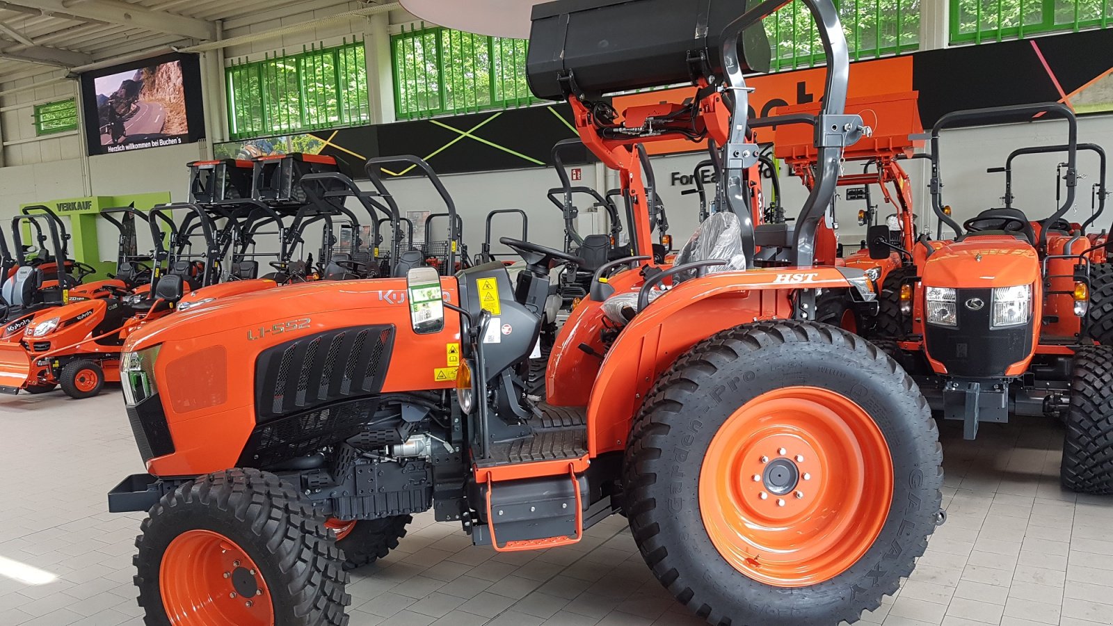 Kommunaltraktor van het type Kubota L1-552 Hydrostat ab 0,99%, Neumaschine in Olpe (Foto 8)