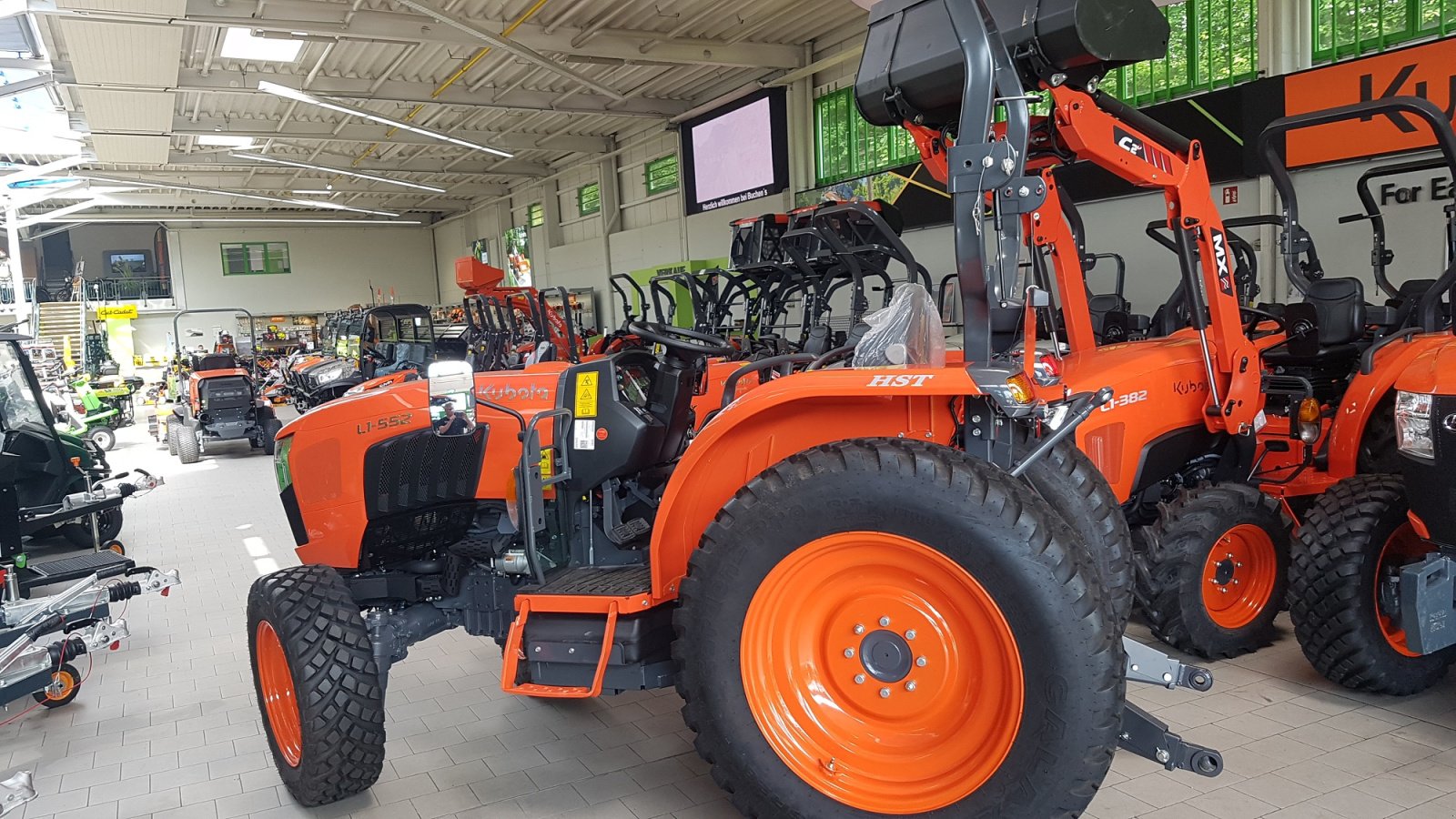 Kommunaltraktor typu Kubota L1-552 Hydrostat ab 0,99%, Neumaschine w Olpe (Zdjęcie 9)