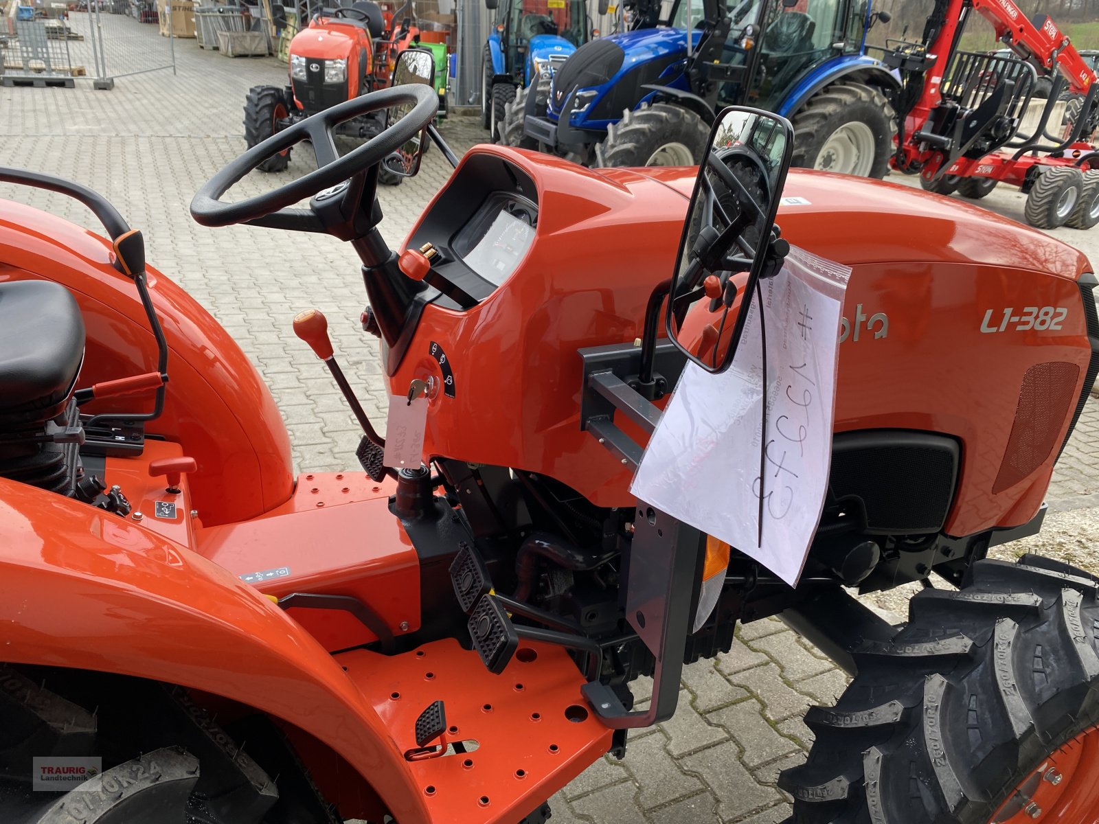 Kommunaltraktor typu Kubota L1382 Rops, Neumaschine w Mainburg/Wambach (Zdjęcie 5)