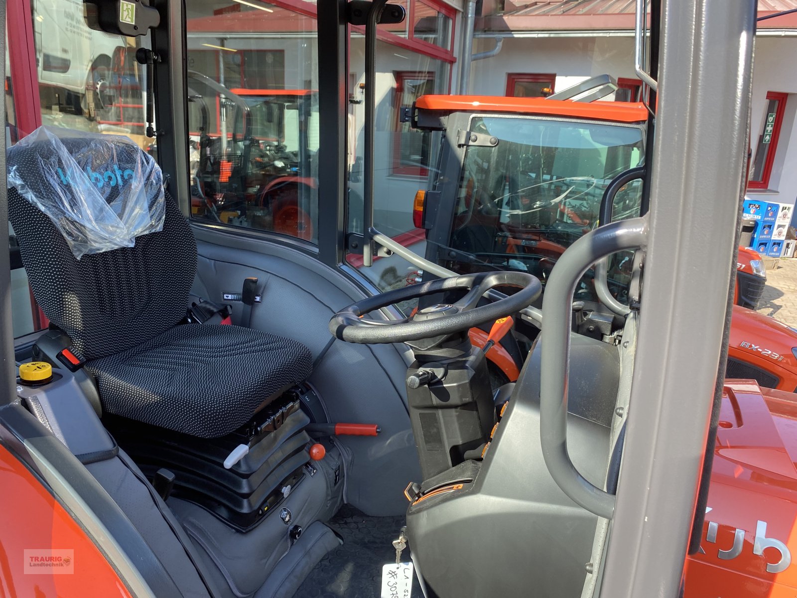 Kommunaltraktor του τύπου Kubota L1522 CAB, Neumaschine σε Mainburg/Wambach (Φωτογραφία 5)