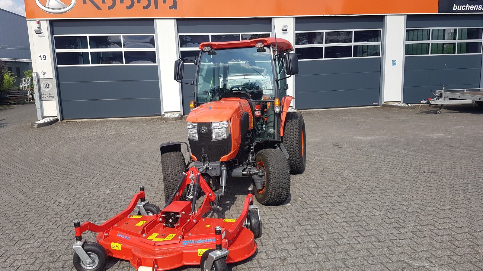 Kommunaltraktor typu Kubota L2-452 CAB ab 0,99%, Neumaschine v Olpe (Obrázek 5)