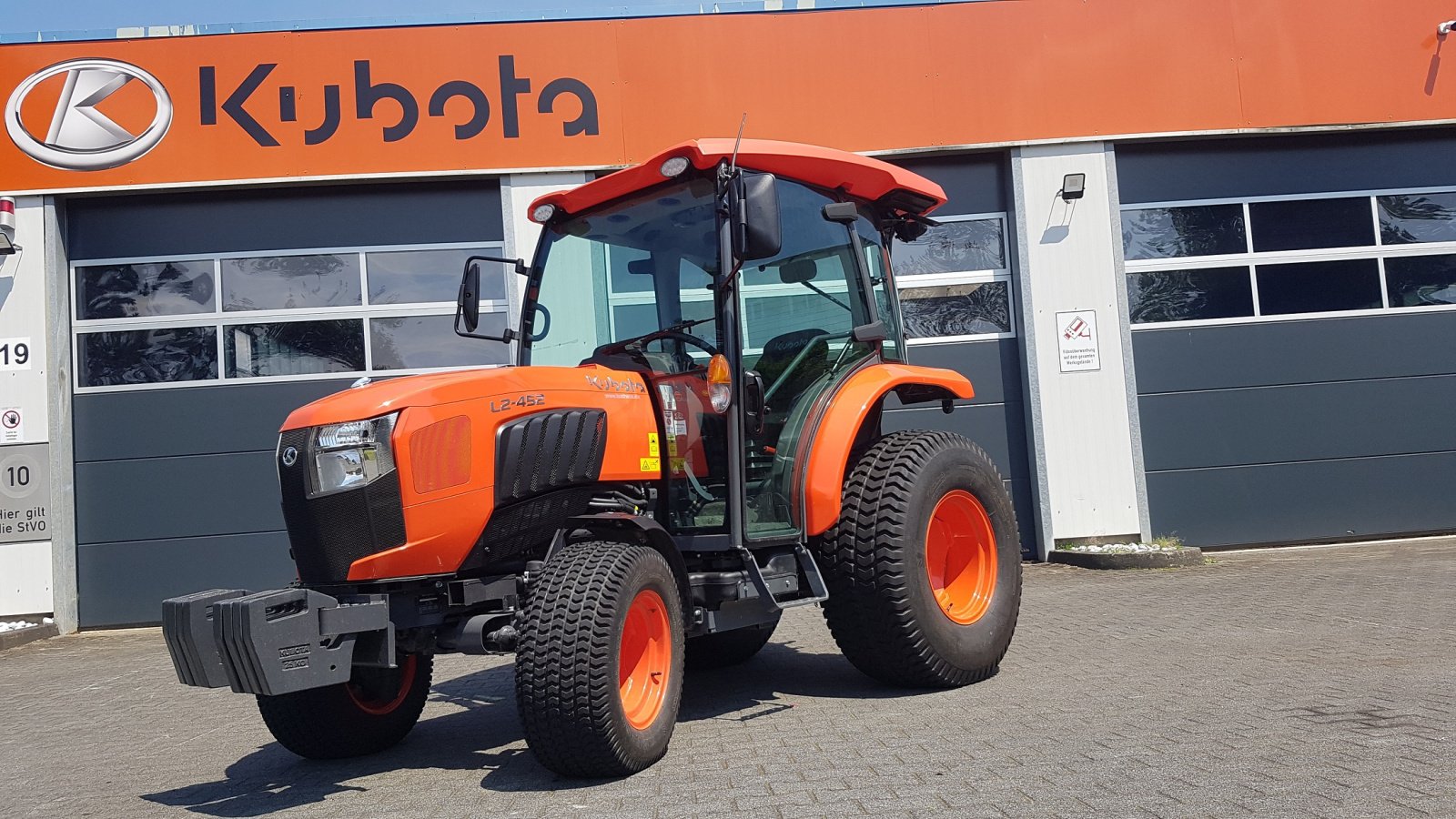 Kommunaltraktor типа Kubota L2-452 H CAB ab 0,99%, Neumaschine в Olpe (Фотография 17)