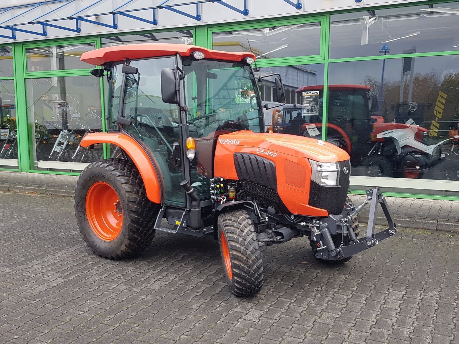 Kommunaltraktor van het type Kubota L2-452D ab 0,99%, Neumaschine in Olpe (Foto 4)