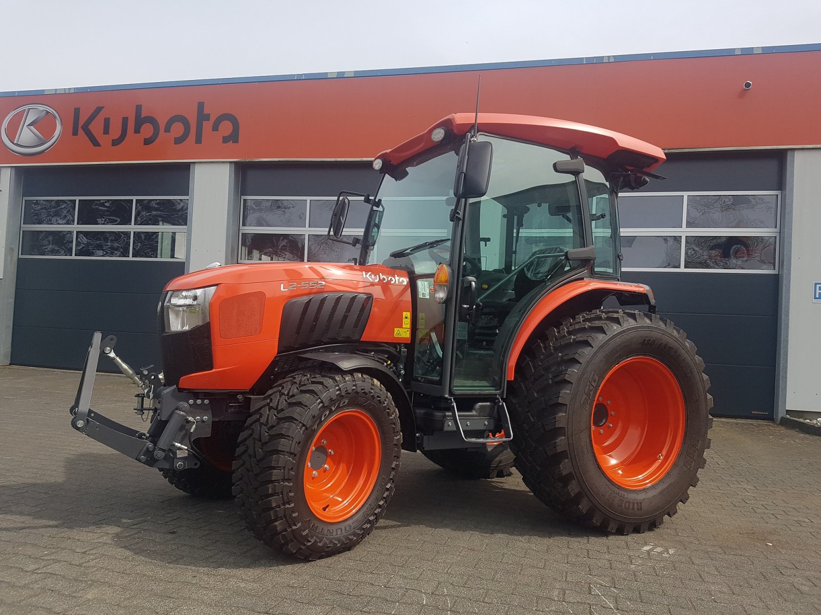 Kommunaltraktor del tipo Kubota L2-552 H CAB, Neumaschine en Olpe (Imagen 4)