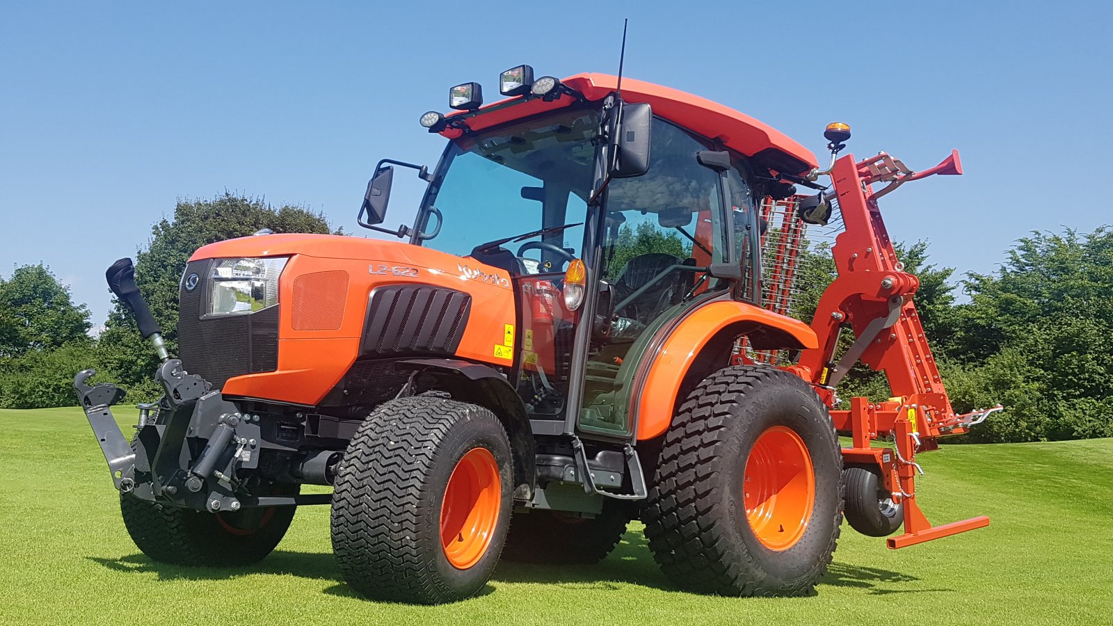 Kommunaltraktor typu Kubota L2-622 H CAB, Neumaschine v Olpe (Obrázek 5)