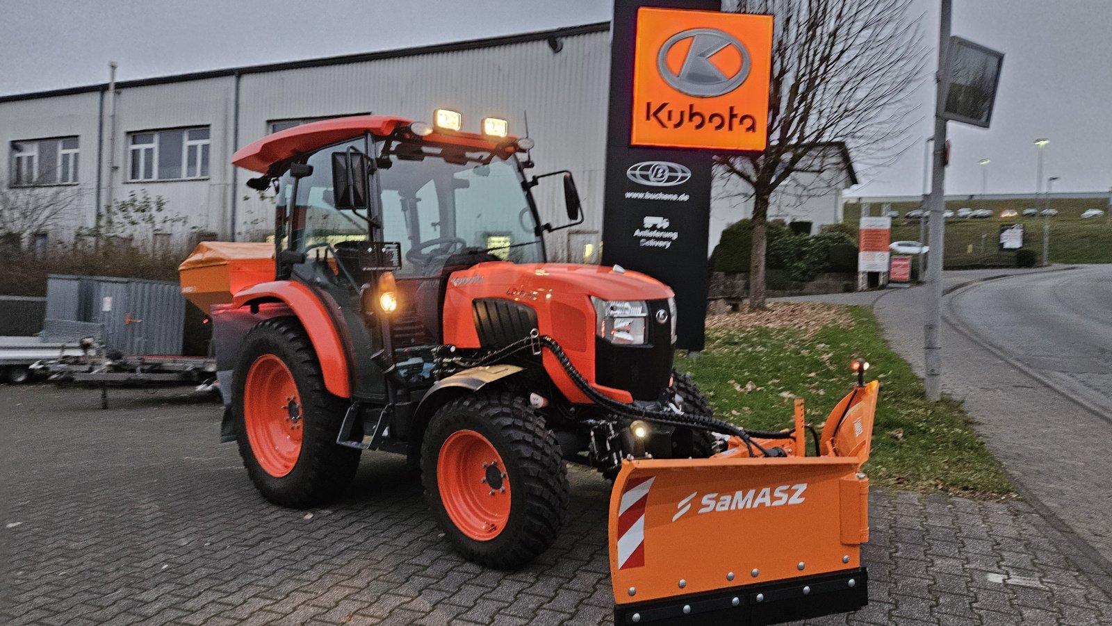 Kommunaltraktor des Typs Kubota L2-622 Winterdienst, Neumaschine in Olpe (Bild 13)