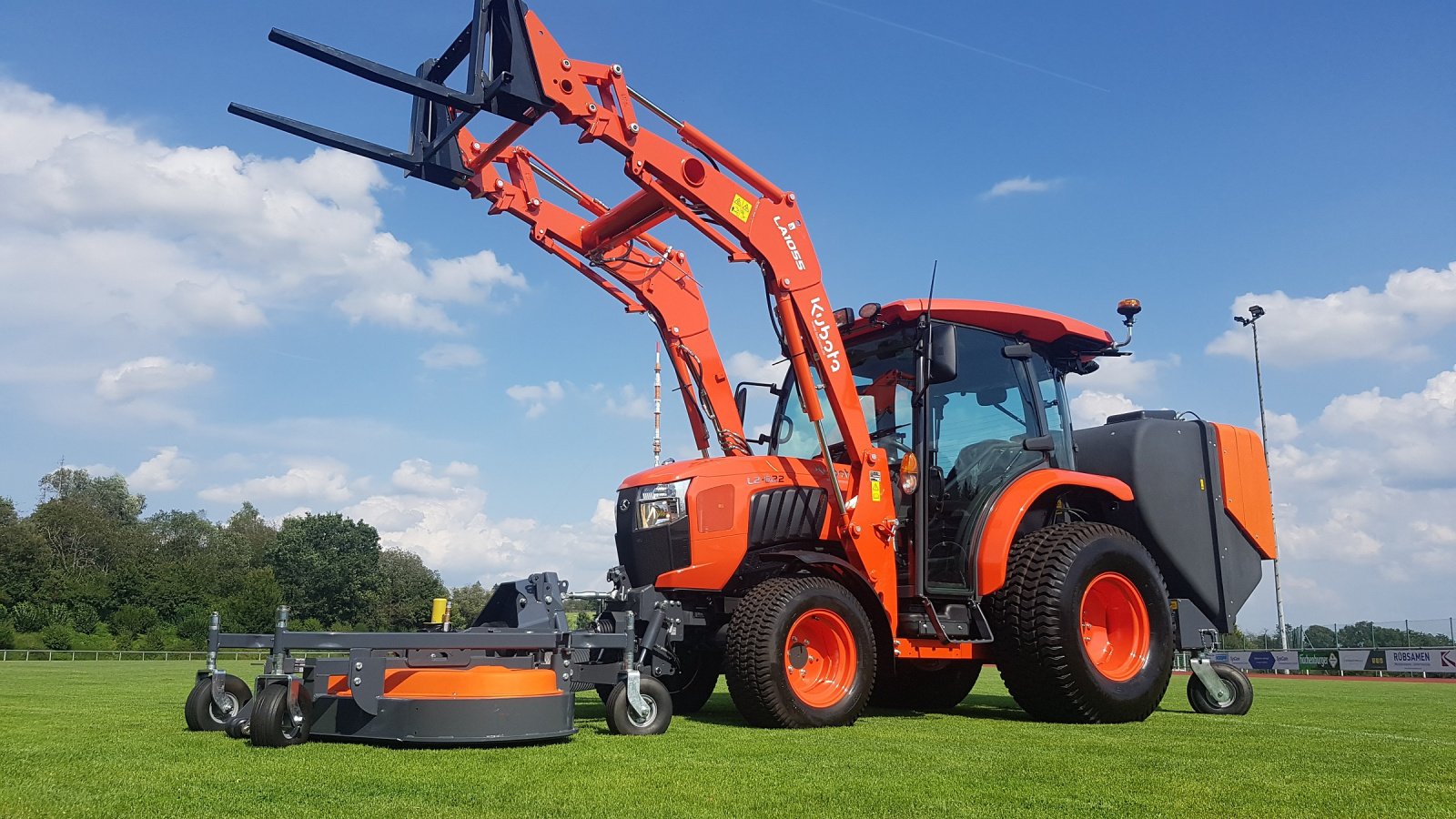 Kommunaltraktor Türe ait Kubota L2-622H CAB, Neumaschine içinde Olpe (resim 1)