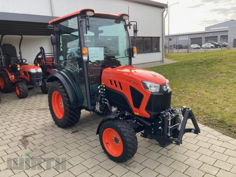 Kommunaltraktor van het type Kubota LX-351, Neumaschine in Asbach-Bäumenheim (Foto 2)