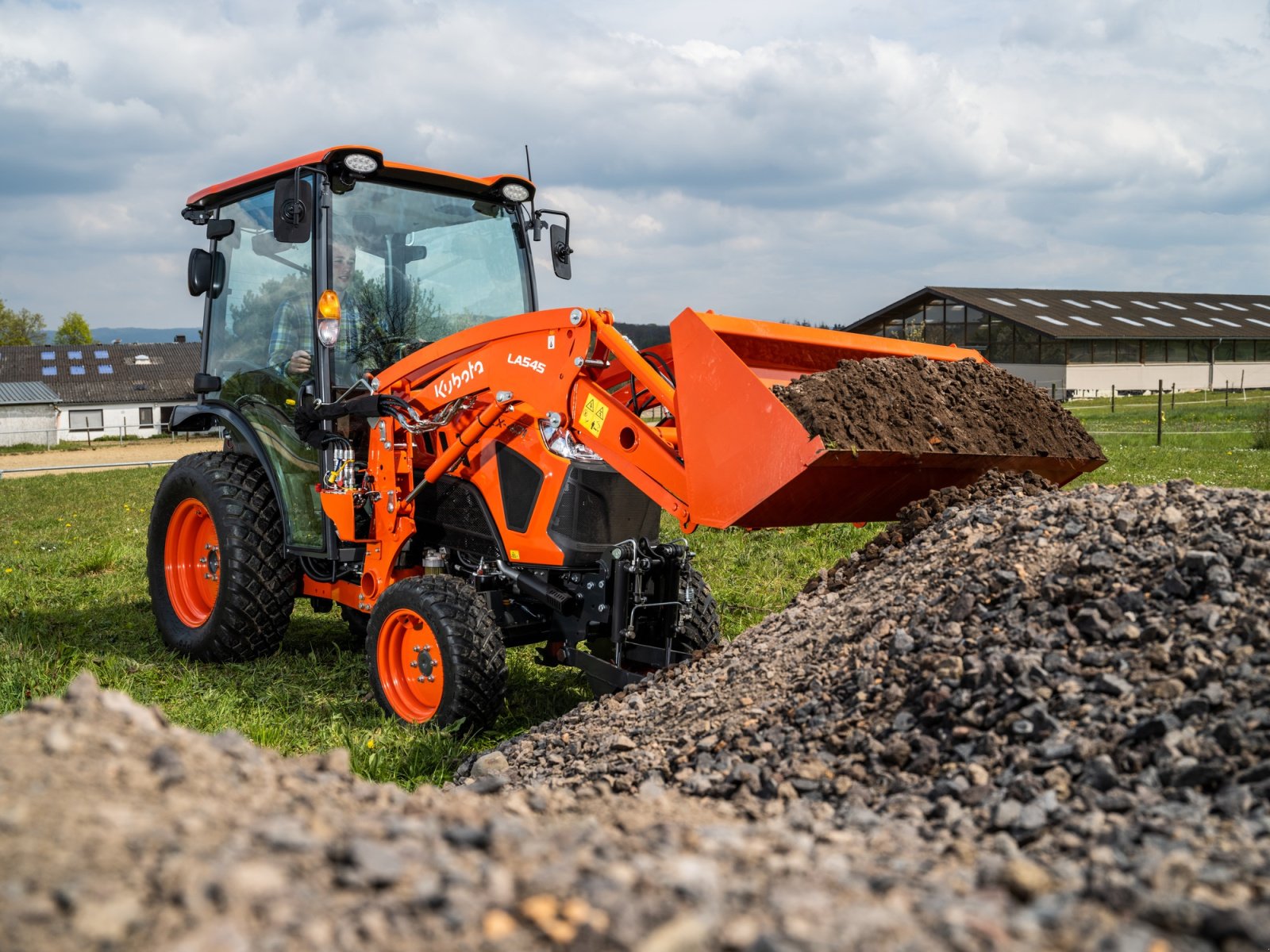 Kommunaltraktor of the type Kubota LX351 CAB ab 0,99%, Neumaschine in Olpe (Picture 14)