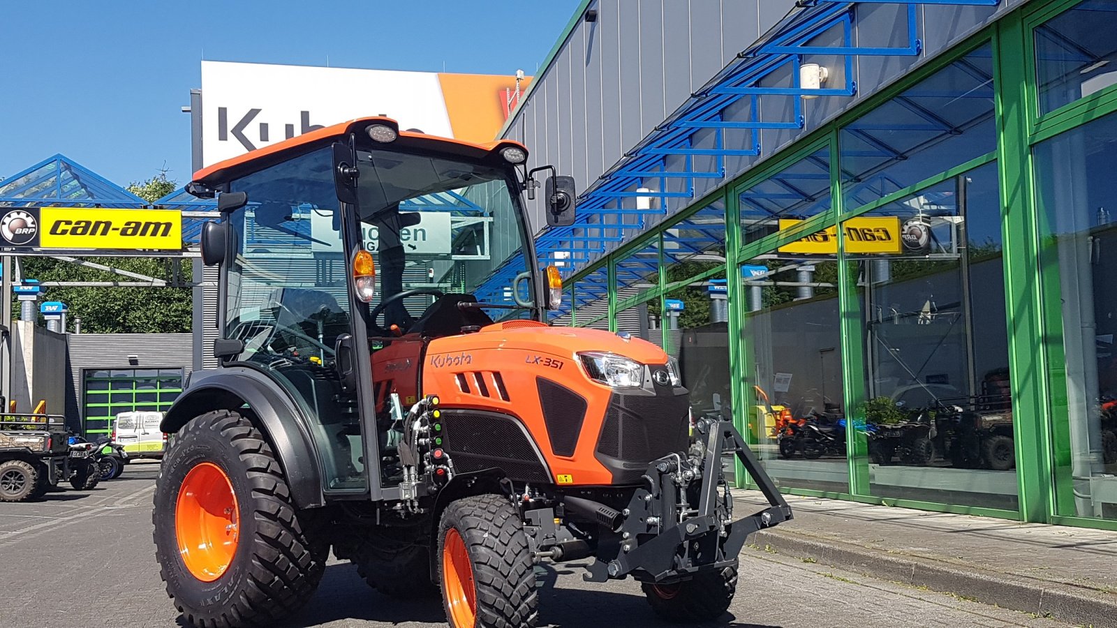 Kommunaltraktor del tipo Kubota LX351 CAB, Neumaschine en Olpe (Imagen 1)