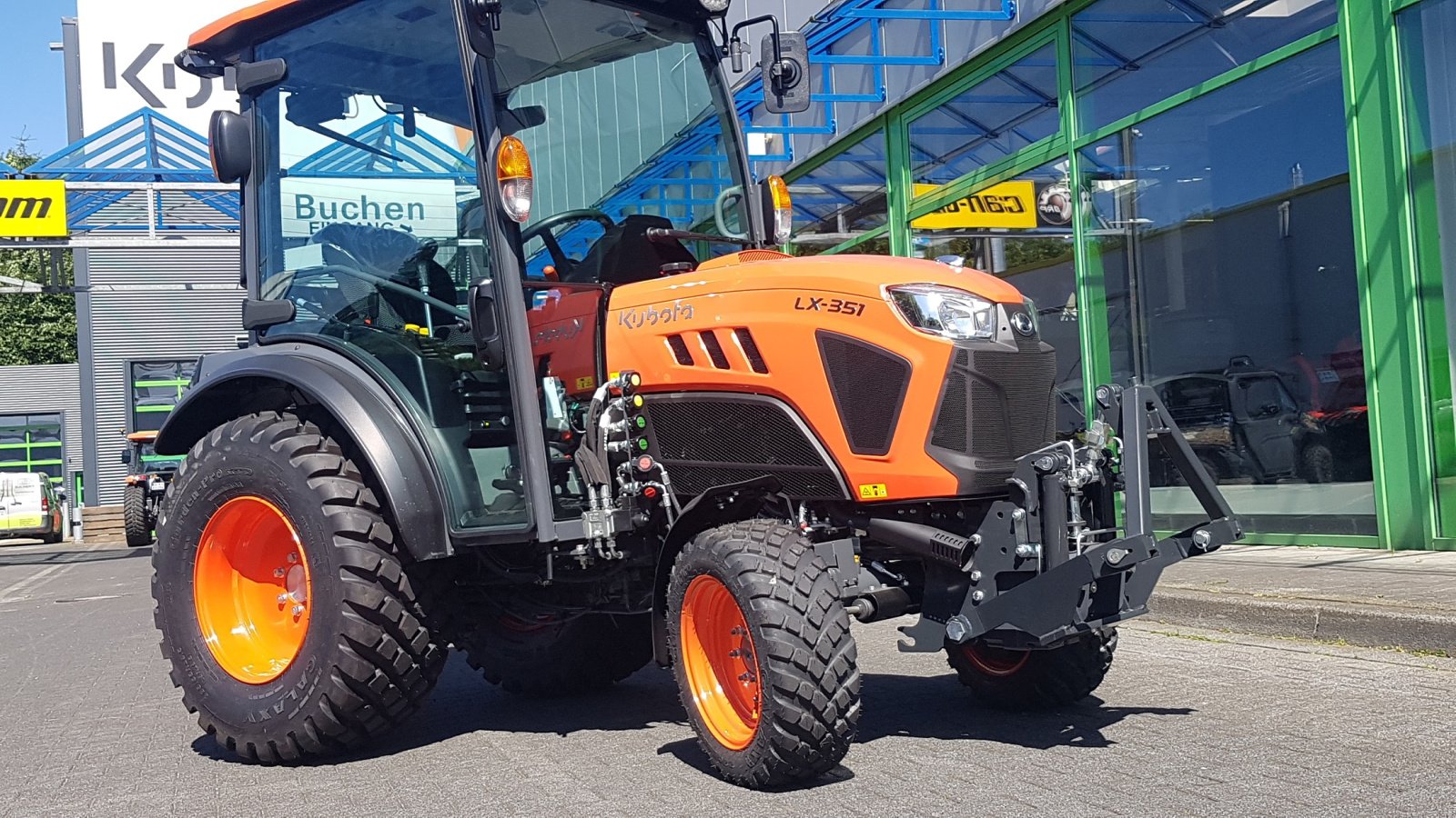 Kommunaltraktor of the type Kubota LX351 CAB, Neumaschine in Olpe (Picture 4)