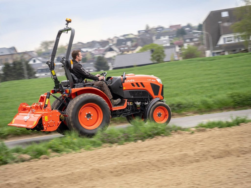 Kommunaltraktor typu Kubota LX351 Rops  ab 0,99%, Neumaschine v Olpe (Obrázek 8)