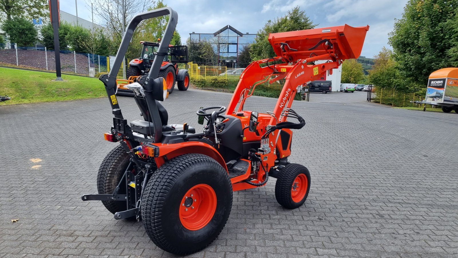 Kommunaltraktor типа Kubota LX351 ROPS incl Frontlader ab 0,99%, Neumaschine в Olpe (Фотография 15)