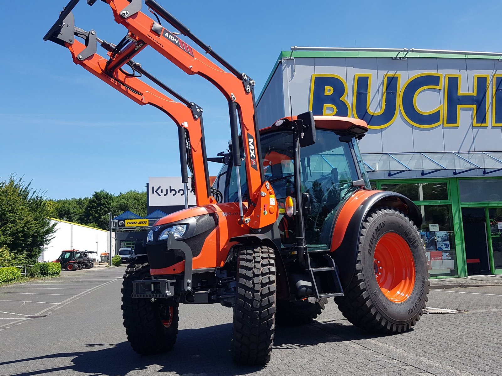 Kommunaltraktor του τύπου Kubota M4-073 CAB 36x36, Neumaschine σε Olpe (Φωτογραφία 1)