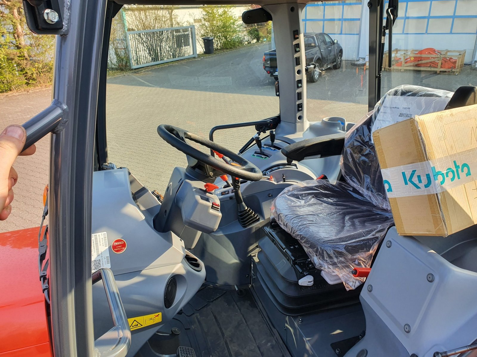 Kommunaltraktor typu Kubota M4-073 CAB 36x36, Neumaschine v Olpe (Obrázek 9)