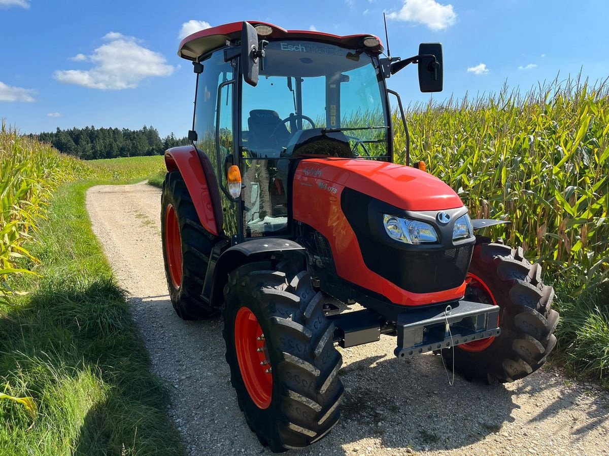 Kommunaltraktor van het type Kubota M4-073 Kabine, Neumaschine in NATTERNBACH (Foto 3)