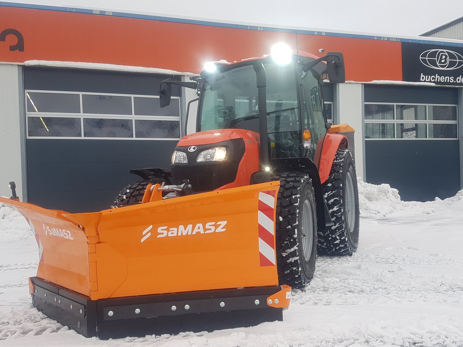 Kommunaltraktor del tipo Kubota M4-073CAB Winterdienstpaket, Neumaschine In Olpe (Immagine 1)