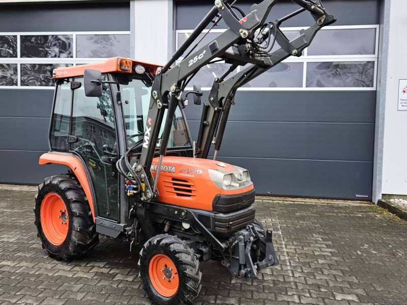 Kommunaltraktor des Typs Kubota STV 40, Gebrauchtmaschine in Olpe