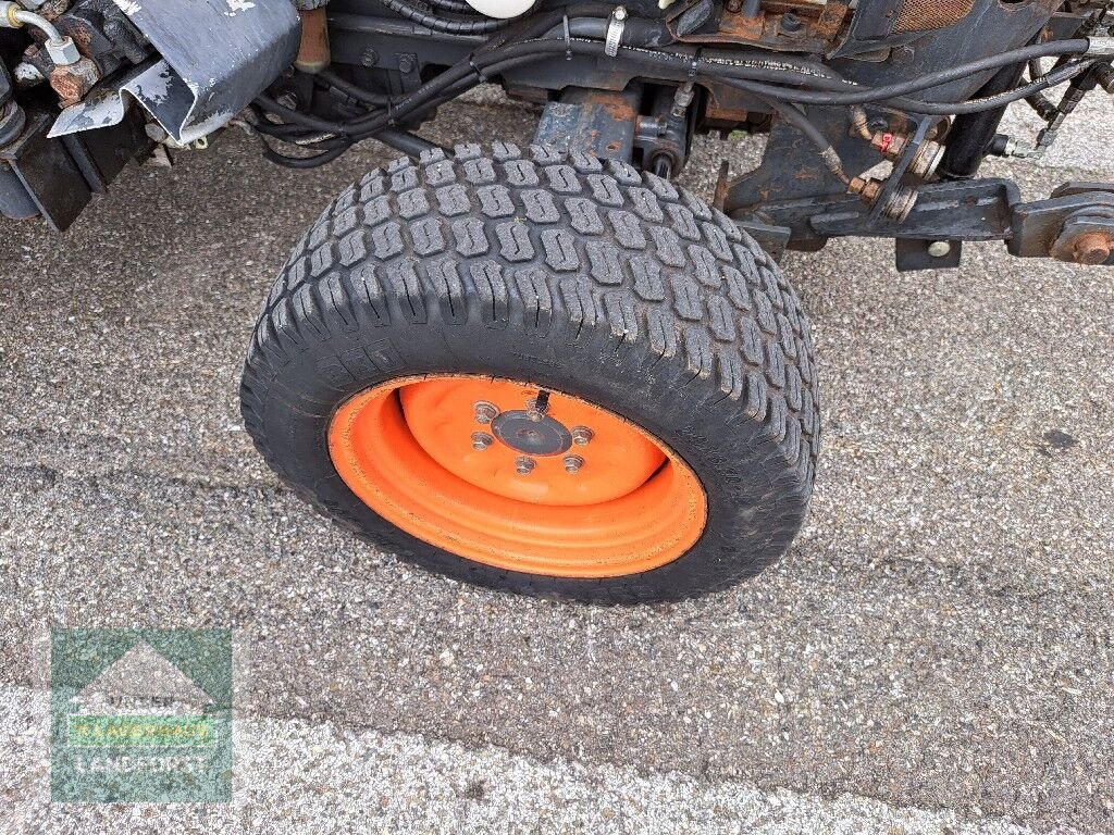 Kommunaltraktor van het type Kubota STV 40, Gebrauchtmaschine in Kapfenberg (Foto 5)