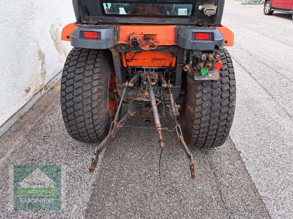 Kommunaltraktor van het type Kubota STV 40, Gebrauchtmaschine in Kapfenberg (Foto 3)