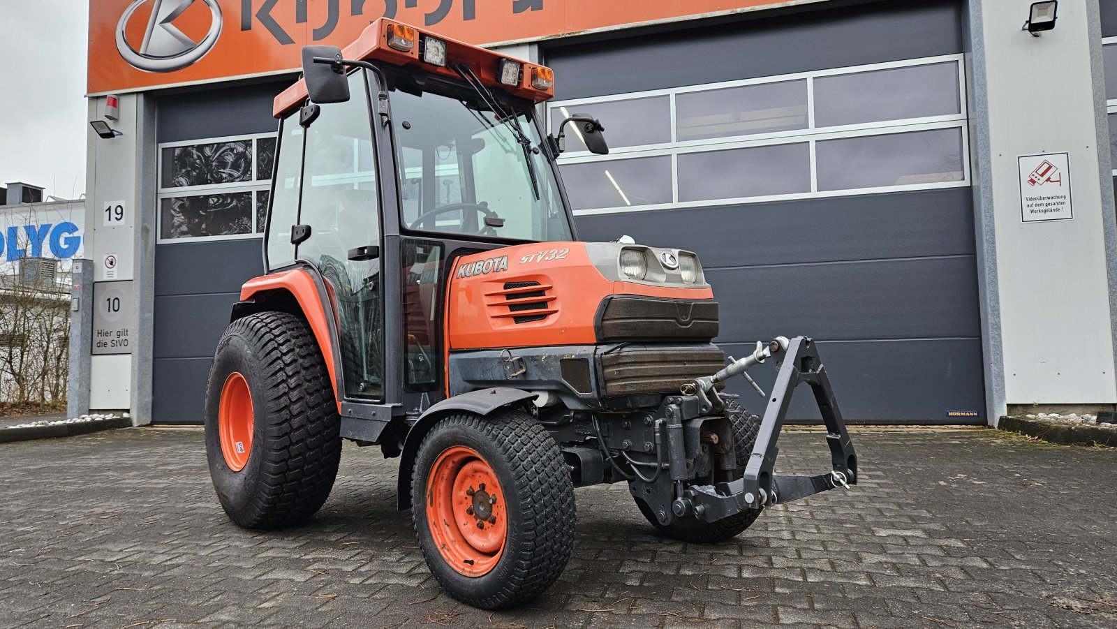 Kommunaltraktor от тип Kubota STV32, Gebrauchtmaschine в Olpe (Снимка 12)