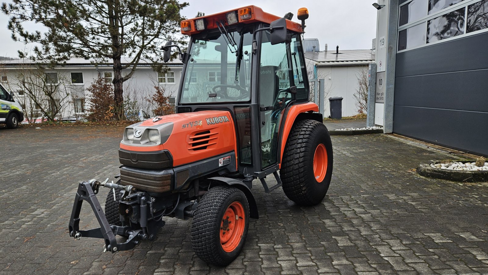 Kommunaltraktor от тип Kubota STV32, Gebrauchtmaschine в Olpe (Снимка 14)