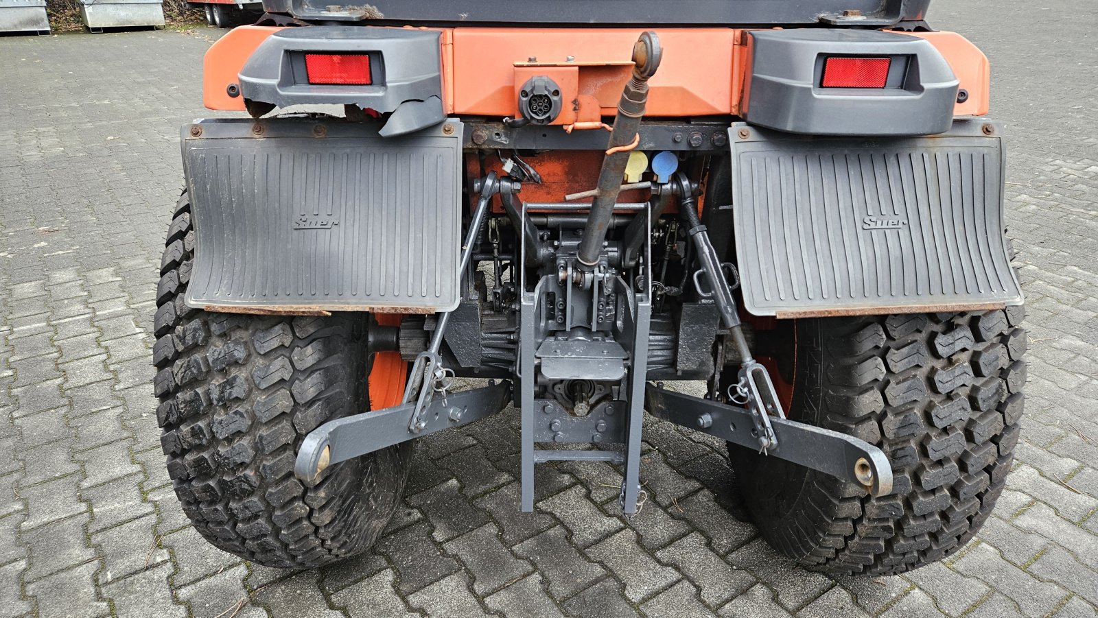 Kommunaltraktor от тип Kubota STV32, Gebrauchtmaschine в Olpe (Снимка 17)