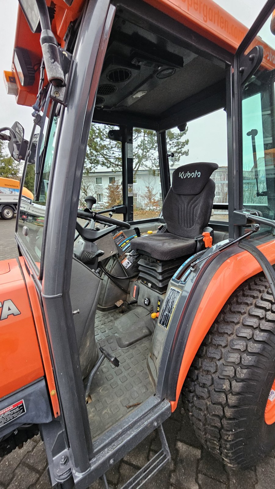 Kommunaltraktor от тип Kubota STV32, Gebrauchtmaschine в Olpe (Снимка 21)