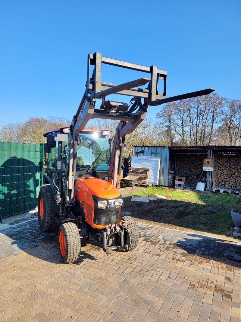 Kommunaltraktor of the type Kubota STW 34, Gebrauchtmaschine in Liebenwalde (Picture 3)