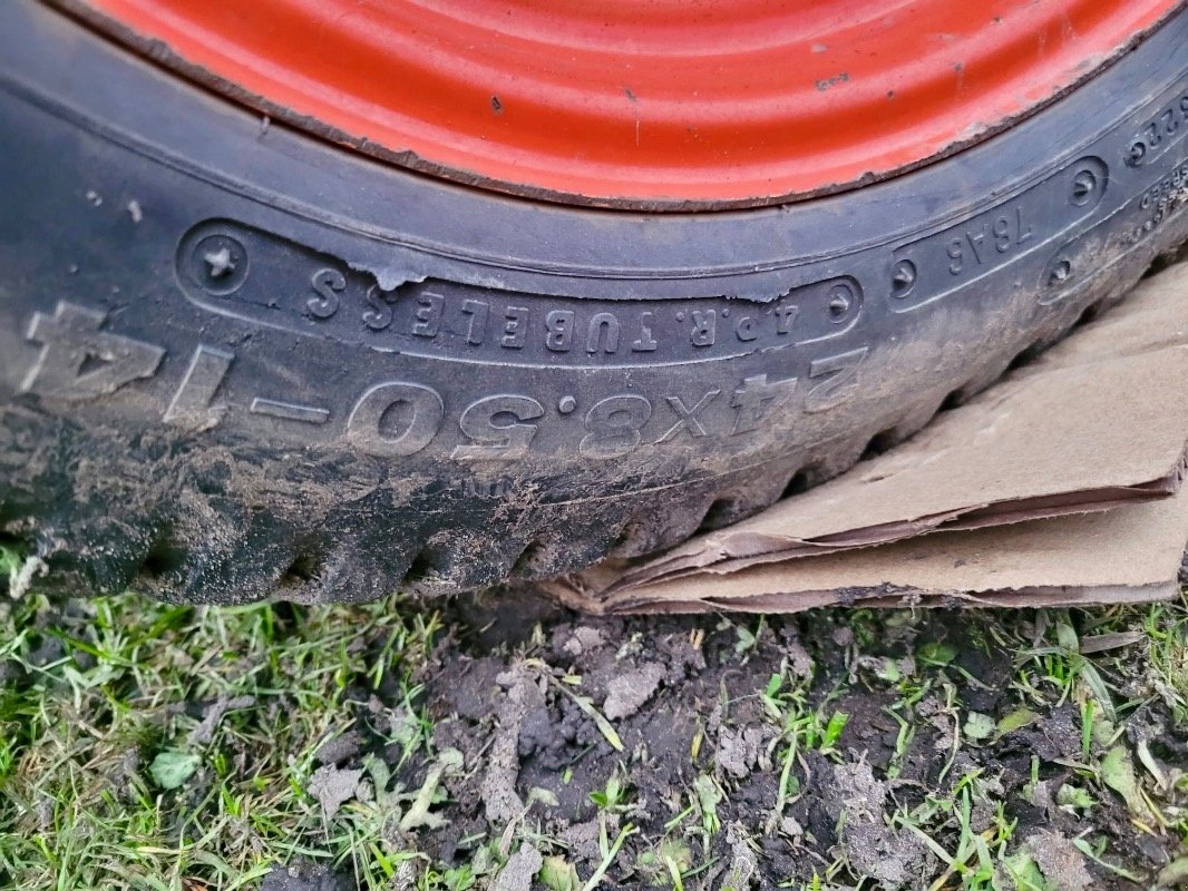 Kommunaltraktor van het type Kubota STW 34, Gebrauchtmaschine in Liebenwalde (Foto 4)