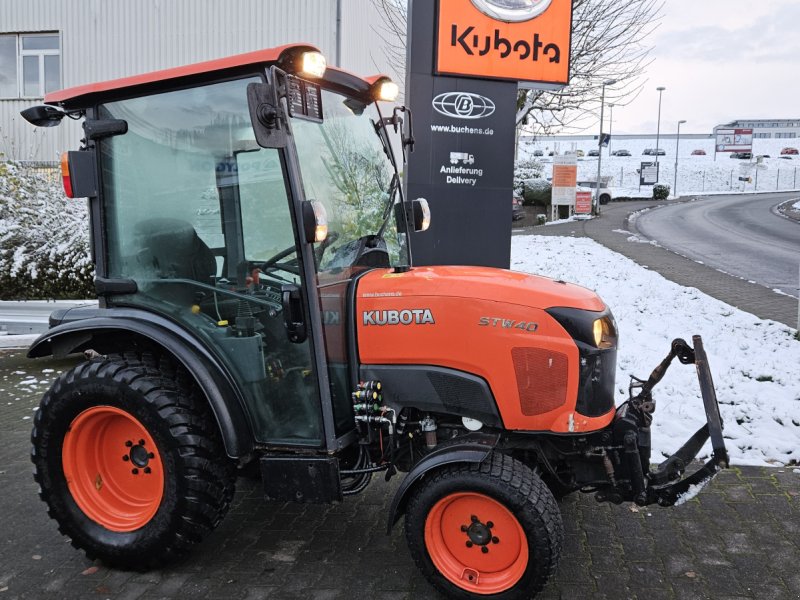 Kommunaltraktor tip Kubota STW 40, Gebrauchtmaschine in Olpe