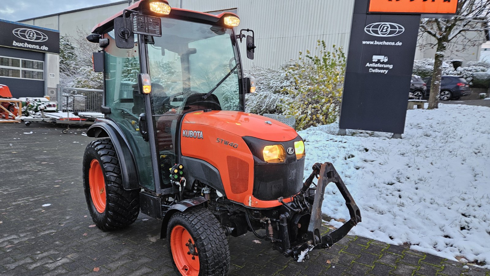 Kommunaltraktor a típus Kubota STW 40, Gebrauchtmaschine ekkor: Olpe (Kép 4)