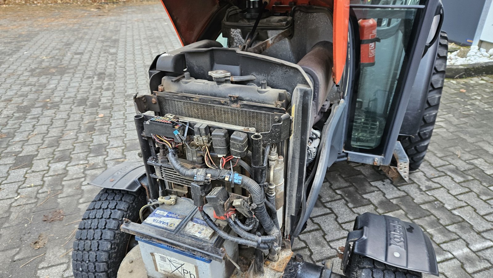 Kommunaltraktor du type Kubota STW 40, Gebrauchtmaschine en Olpe (Photo 16)