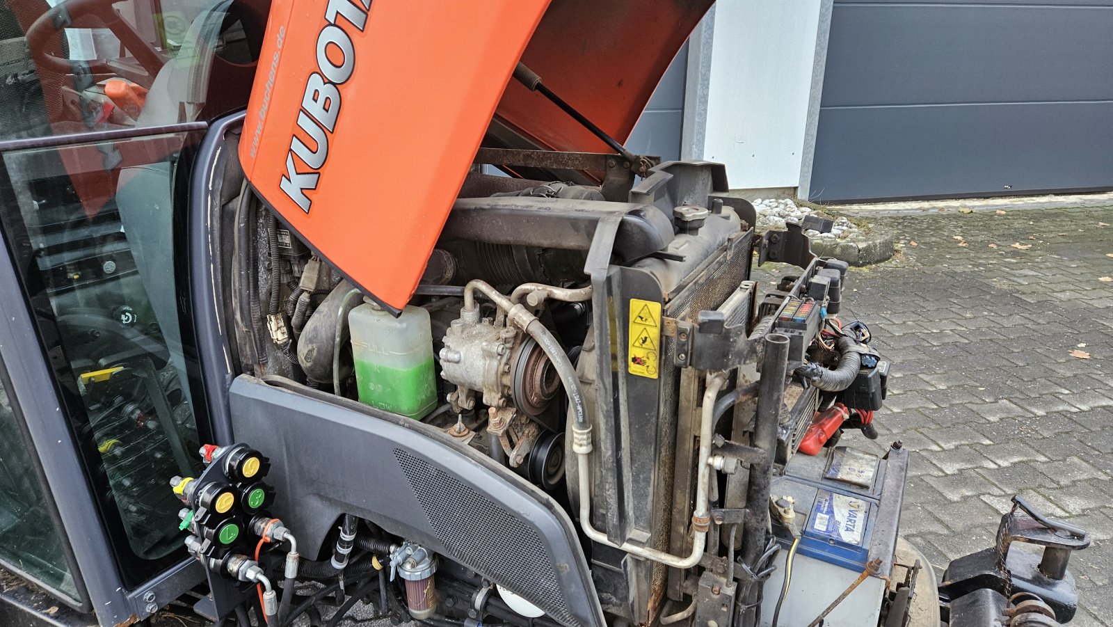 Kommunaltraktor du type Kubota STW 40, Gebrauchtmaschine en Olpe (Photo 17)