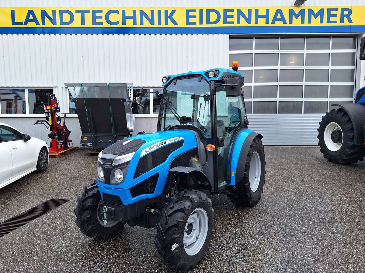 Kommunaltraktor del tipo Landini REX 3-070F, Neumaschine In Burgkirchen (Immagine 1)