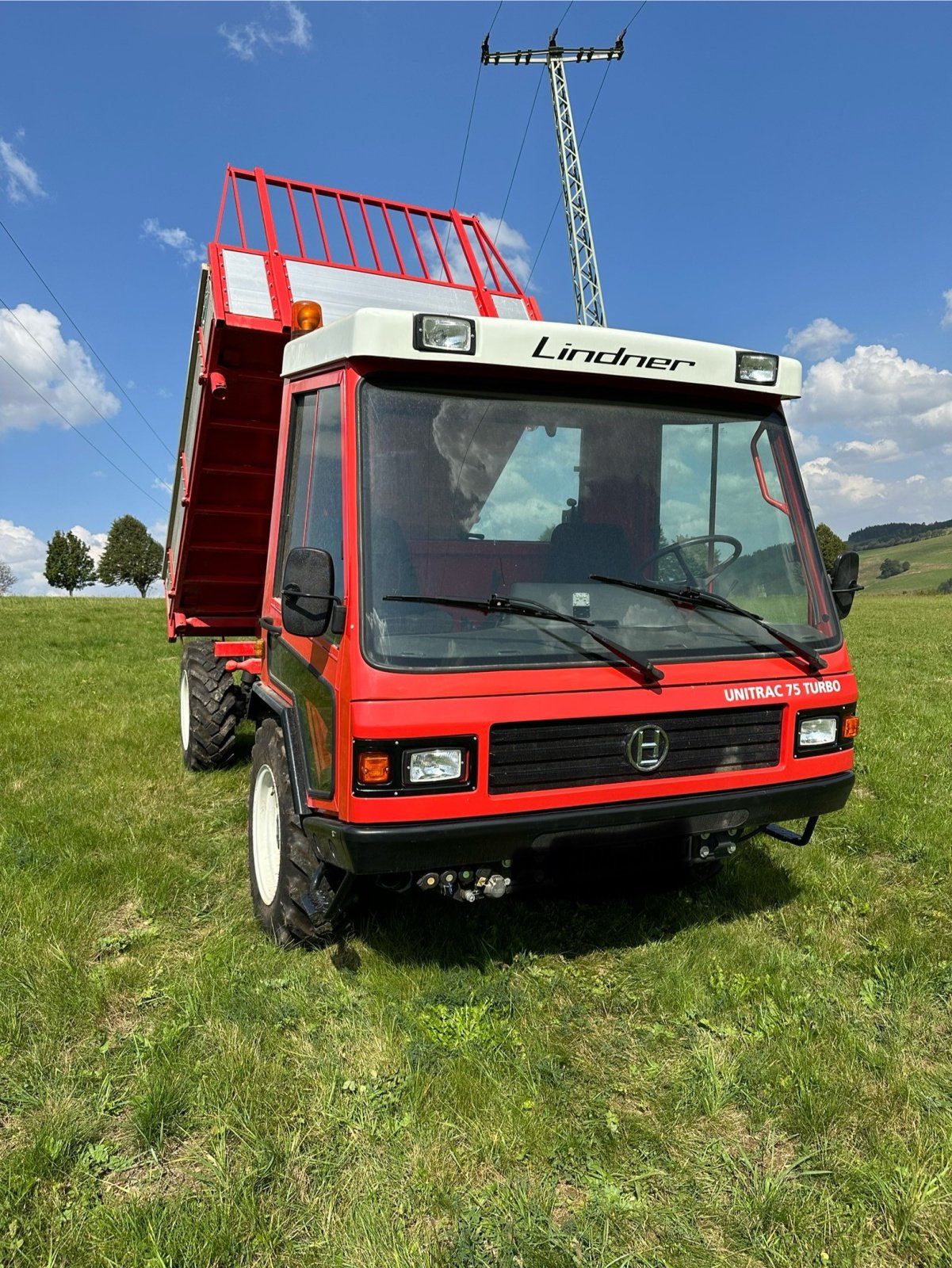 Kommunaltraktor van het type Lindner Unitrac 75 TURBO, Gebrauchtmaschine in Sehmatal-Neudorf (Foto 5)