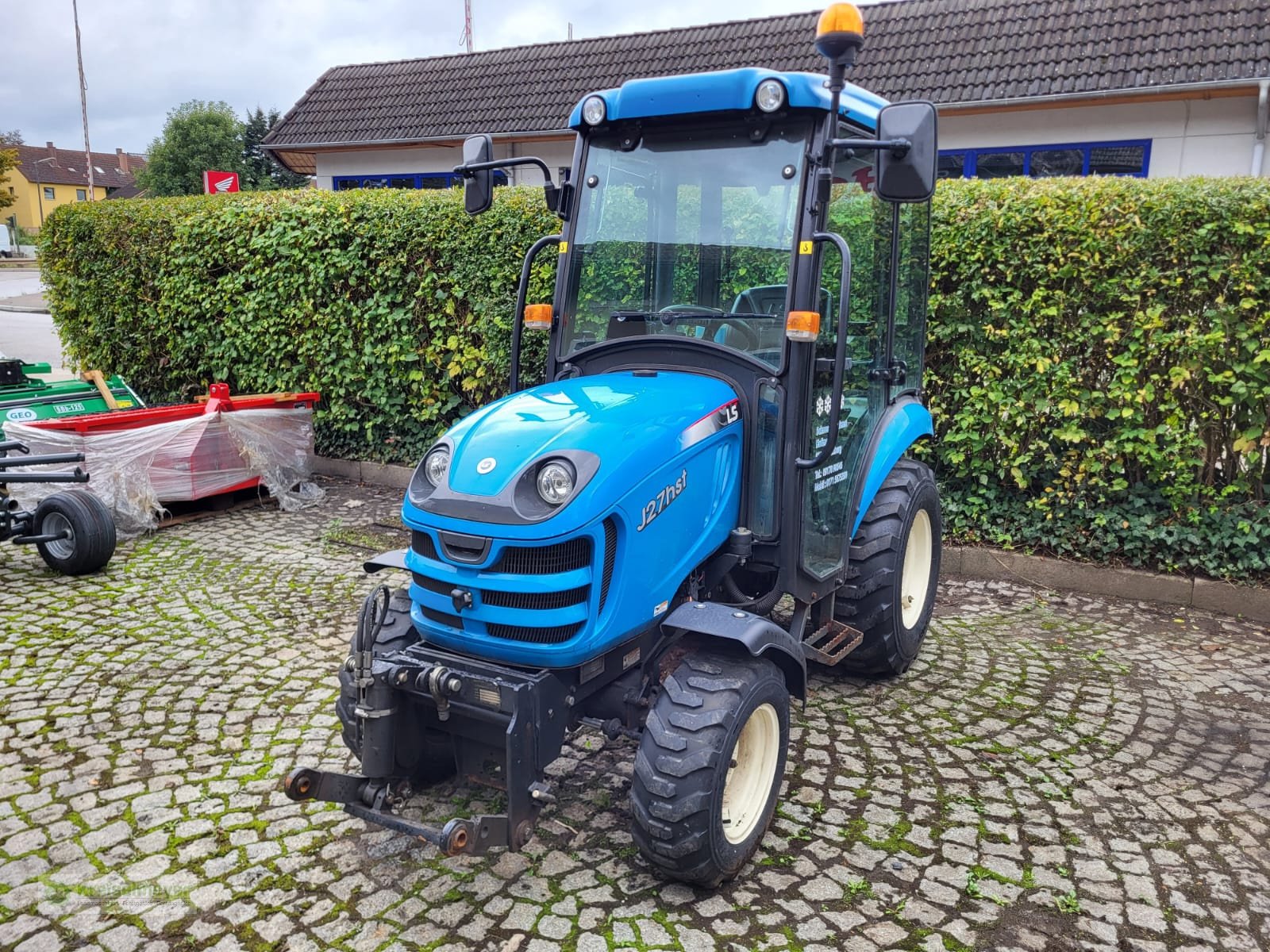 Kommunaltraktor del tipo LS Tractor J27 HST Winterdienst + Fronthydraulik + StVZO inkl. TÜV, Gebrauchtmaschine en Feuchtwangen (Imagen 1)