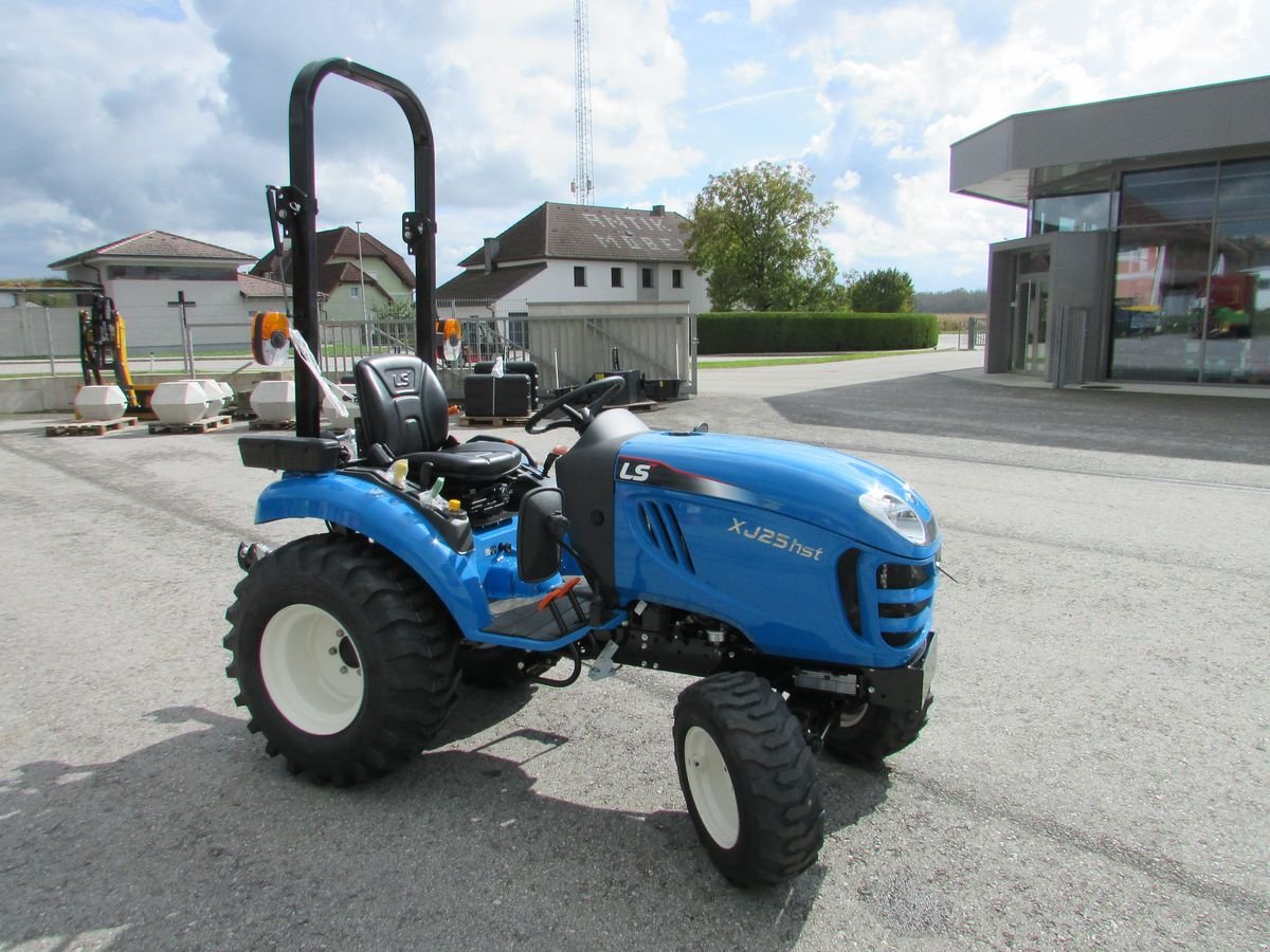 Kommunaltraktor of the type LS Tractor XJ 25 hst, Gebrauchtmaschine in Saxen (Picture 4)