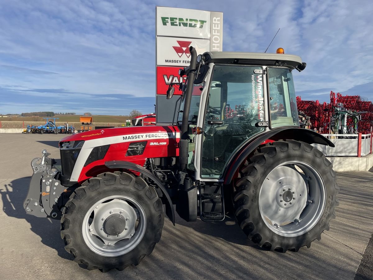 Kommunaltraktor of the type Massey Ferguson MF 3AL.105, Neumaschine in Starrein (Picture 2)