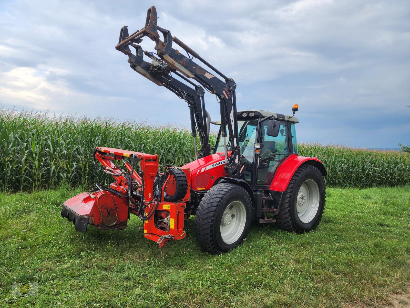 Kommunaltraktor typu Massey Ferguson MF 5455 Frontlader Dücker UNA 500, Gebrauchtmaschine v Willanzheim (Obrázok 11)