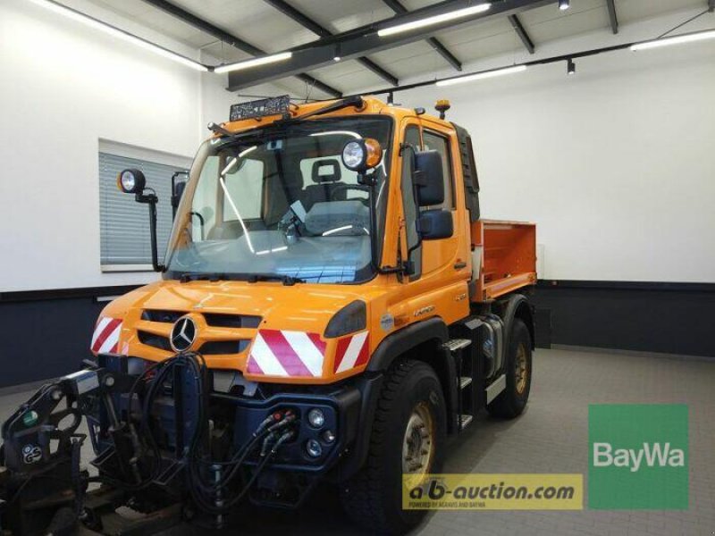 Kommunaltraktor des Typs Mercedes-Benz UNIMOG U218, Gebrauchtmaschine in Manching (Bild 22)