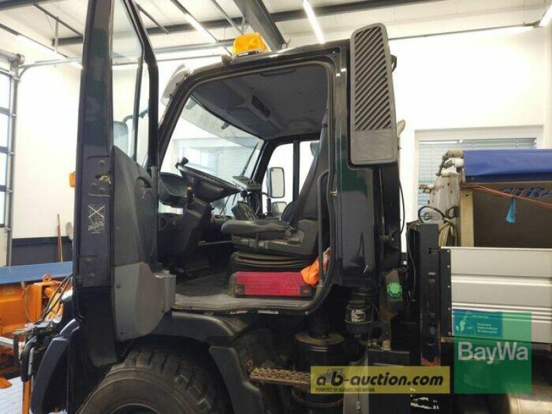 Kommunaltraktor del tipo Mercedes-Benz UNIMOG U300, Gebrauchtmaschine en Manching (Imagen 18)