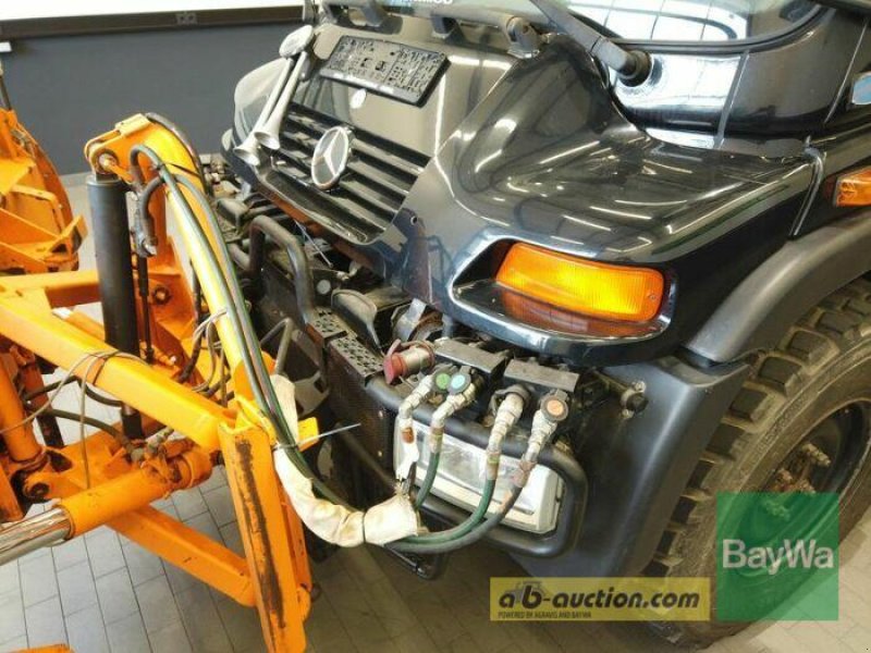 Kommunaltraktor del tipo Mercedes-Benz UNIMOG U300, Gebrauchtmaschine en Manching (Imagen 10)