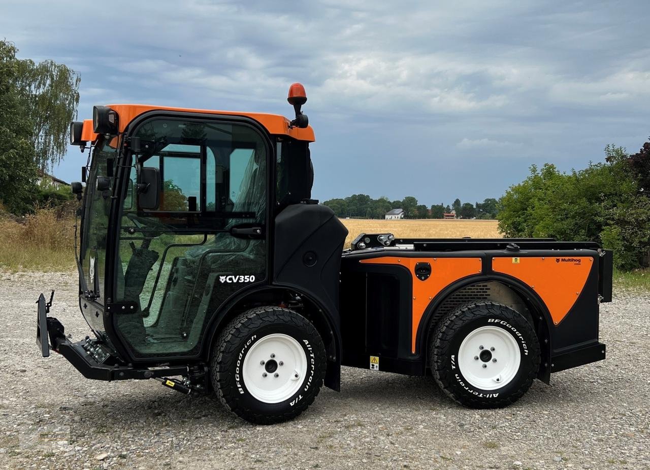 Kommunaltraktor van het type Multihog Geräteträger CV 350 / CL 75, Neumaschine in Kirchheim b. München (Foto 5)