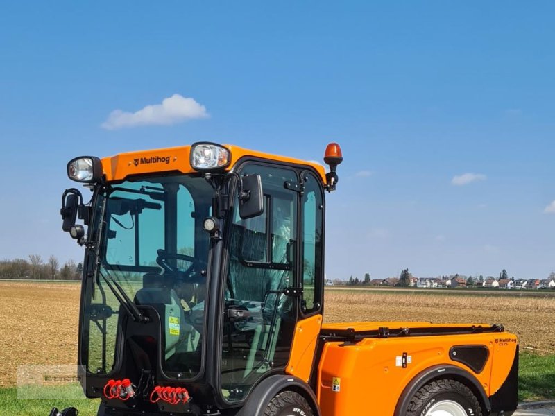 Kommunaltraktor of the type Multihog Geräteträger Knicklenker CX 75, Neumaschine in Kirchheim (Picture 1)