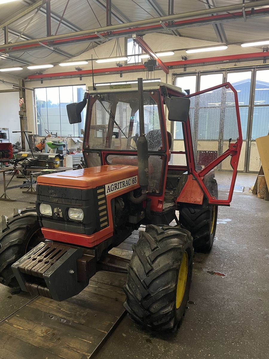 Kommunaltraktor des Typs New Holland AGRITRAC 65, Gebrauchtmaschine in Adnet (Bild 3)